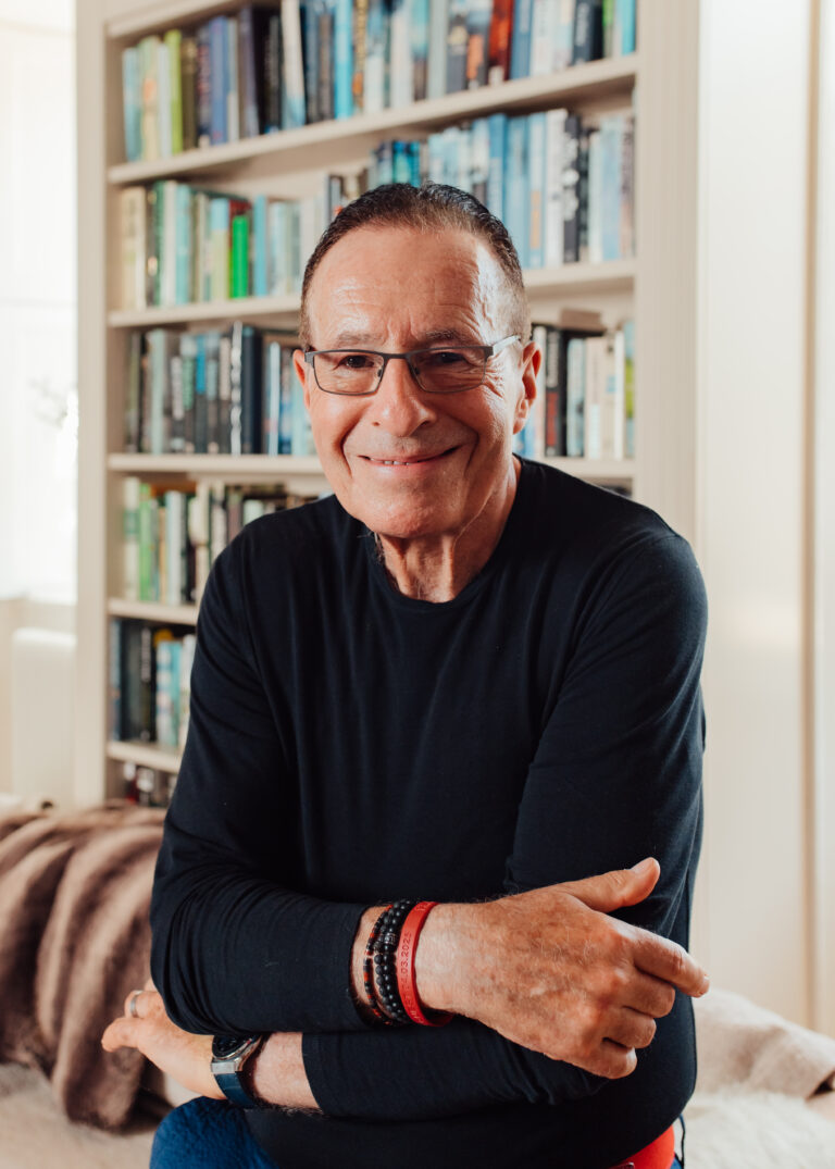 Peter James