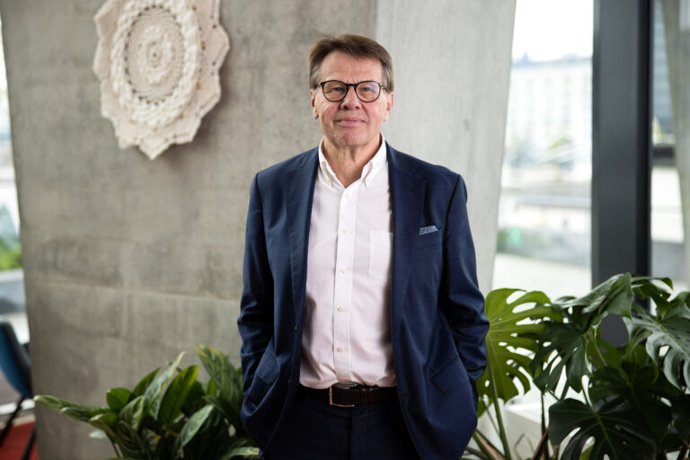 Kari Häkämies